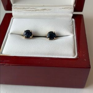 14k sapphire stud earrings